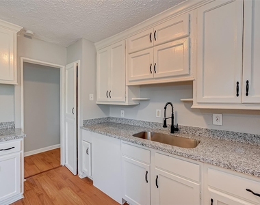 7946 Jutland Road - Photo Thumbnail 5