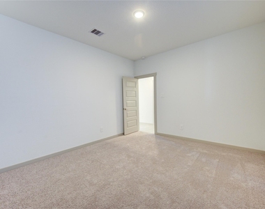 29258 Pikes Peak Drive - Photo Thumbnail 19