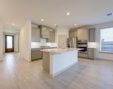 29258 Pikes Peak Drive - Photo Thumbnail 4