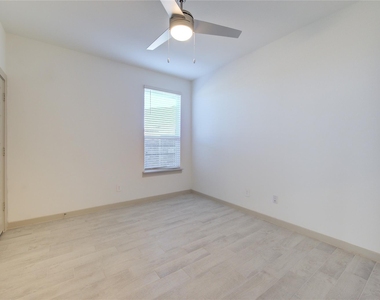 29258 Pikes Peak Drive - Photo Thumbnail 17