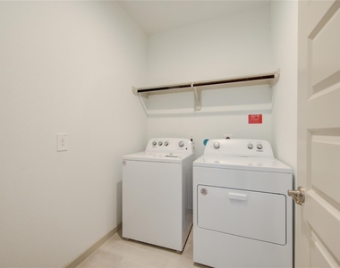 29258 Pikes Peak Drive - Photo Thumbnail 9