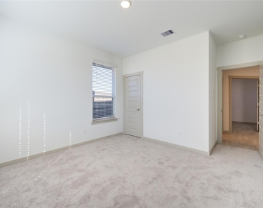29258 Pikes Peak Drive - Photo Thumbnail 8