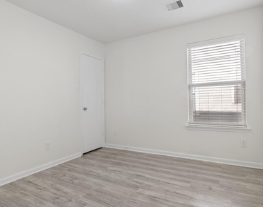 2658 Skyview Downs Drive - Photo Thumbnail 16