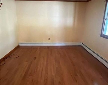 74 Roosevelt - Photo Thumbnail 6