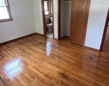 74 Roosevelt - Photo Thumbnail 12