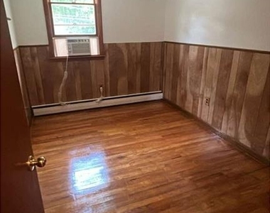 74 Roosevelt - Photo Thumbnail 14