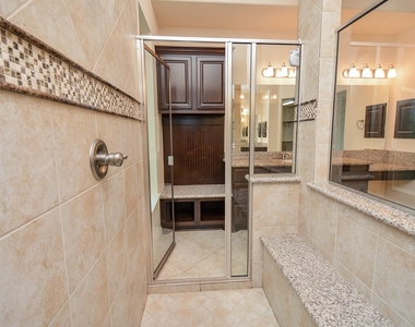 23610 Esperia Street - Photo Thumbnail 18