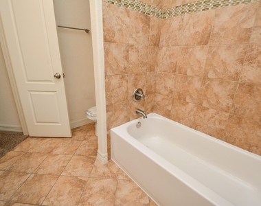 23610 Esperia Street - Photo Thumbnail 23