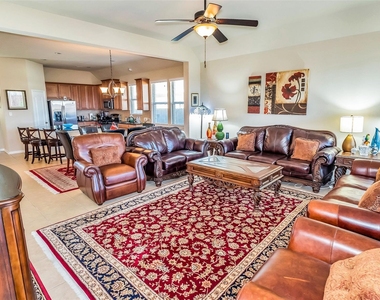 8807 Seguin Cove Lane - Photo Thumbnail 9