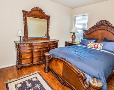 8807 Seguin Cove Lane - Photo Thumbnail 20