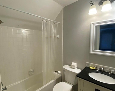7 W Cottage Green Street - Photo Thumbnail 18