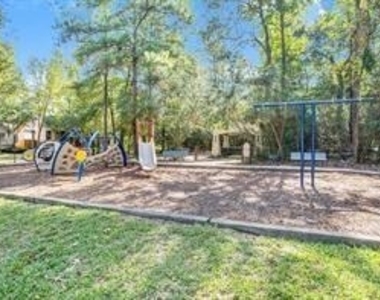 7 W Cottage Green Street - Photo Thumbnail 2