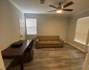 7 W Cottage Green Street - Photo Thumbnail 13