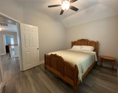 7 W Cottage Green Street - Photo Thumbnail 6