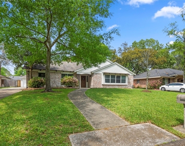 4023 Bayou Grove Drive - Photo Thumbnail 30