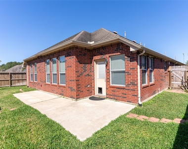 16123 Hitching Post Court - Photo Thumbnail 23