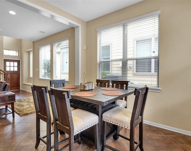 21 Cheswood Manor Drive - Photo Thumbnail 9