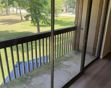 12900 Walden Road - Photo Thumbnail 10