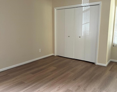 12900 Walden Road - Photo Thumbnail 6