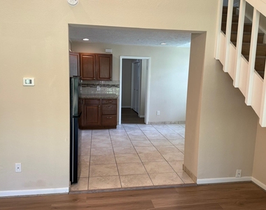 12900 Walden Road - Photo Thumbnail 3