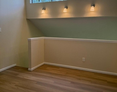 12900 Walden Road - Photo Thumbnail 22