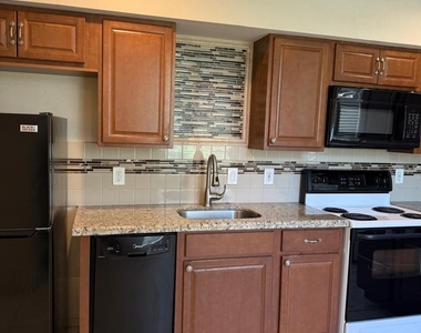 12900 Walden Road - Photo Thumbnail 12