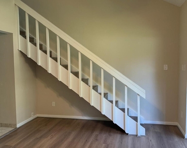 12900 Walden Road - Photo Thumbnail 5