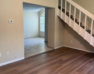 12900 Walden Road - Photo Thumbnail 4