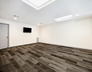 727 Bunker Hill Road - Photo Thumbnail 26
