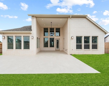 541 Sprigtail Drive - Photo Thumbnail 26