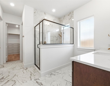 541 Sprigtail Drive - Photo Thumbnail 12
