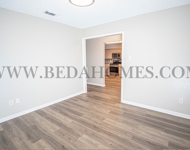 5365 Tallowwood Terrace - Photo Thumbnail 10