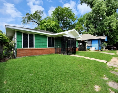 3214 Tuam Street - Photo Thumbnail 6