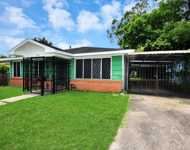 3214 Tuam Street - Photo Thumbnail 5