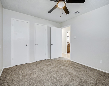 9842 Shell Rock Road - Photo Thumbnail 13