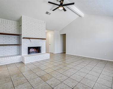 9842 Shell Rock Road - Photo Thumbnail 3