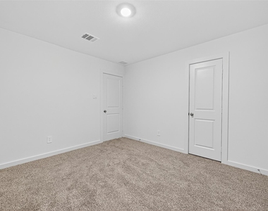 4215 Russet Elm Lane - Photo Thumbnail 38