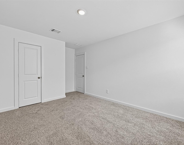 4215 Russet Elm Lane - Photo Thumbnail 30