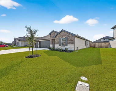 4215 Russet Elm Lane - Photo Thumbnail 8