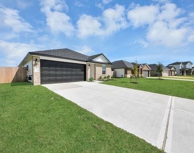 1238 Sandy Shore Ln - Photo Thumbnail 2