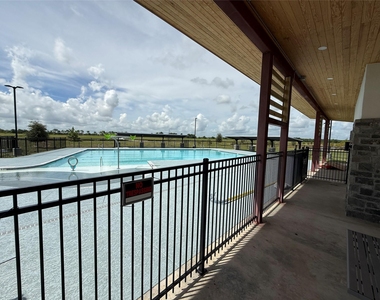 1238 Sandy Shore Ln - Photo Thumbnail 42