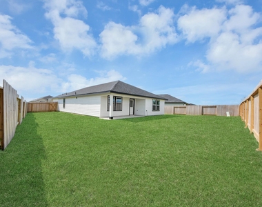 1238 Sandy Shore Ln - Photo Thumbnail 25