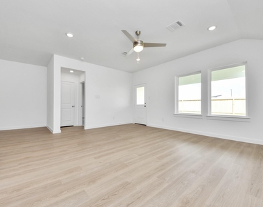 1238 Sandy Shore Ln - Photo Thumbnail 14