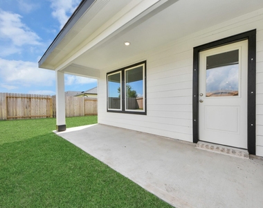 1238 Sandy Shore Ln - Photo Thumbnail 27