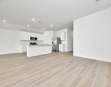 1238 Sandy Shore Ln - Photo Thumbnail 33