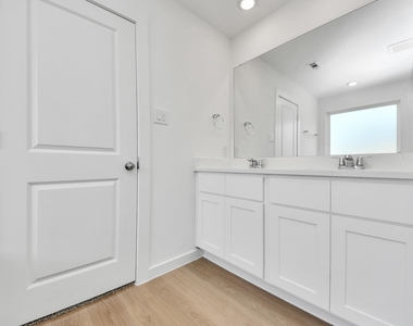 1238 Sandy Shore Ln - Photo Thumbnail 23
