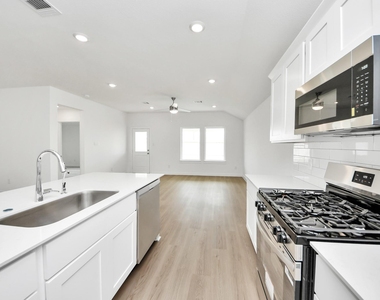 1238 Sandy Shore Ln - Photo Thumbnail 12