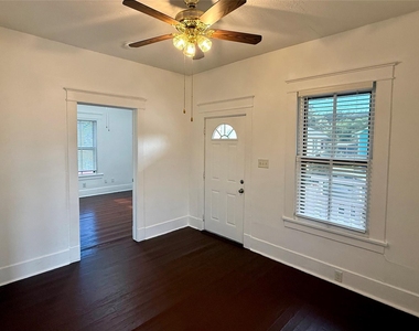 1916 26th Street - Photo Thumbnail 7
