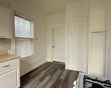 1916 26th Street - Photo Thumbnail 18