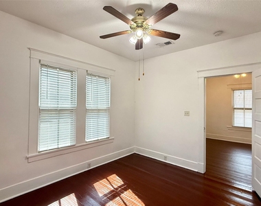 1916 26th Street - Photo Thumbnail 20
